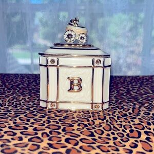 Lenox baby treasure box. 1 3/4 tall 2 2/4 across with top 3 3/4 tall